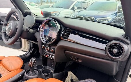 MINI Cabrio, 2022 год, 2 590 000 рублей, 14 фотография