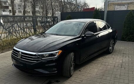 Volkswagen Jetta VII, 2022 год, 1 750 000 рублей, 2 фотография