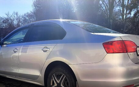 Volkswagen Jetta VI, 2012 год, 950 000 рублей, 2 фотография