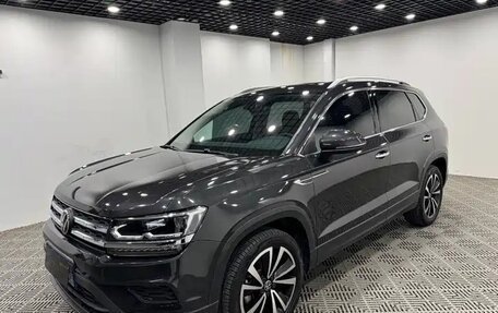 Volkswagen Tharu, 2022 год, 1 850 000 рублей, 2 фотография