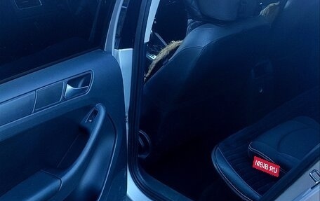 Volkswagen Jetta VI, 2012 год, 950 000 рублей, 9 фотография