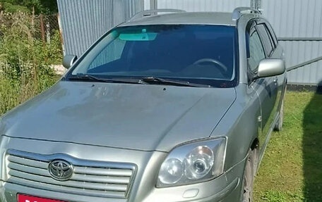 Toyota Avensis III рестайлинг, 2004 год, 720 000 рублей, 2 фотография