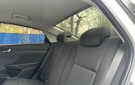 Hyundai Solaris II рестайлинг, 2022 год, 1 500 000 рублей, 8 фотография