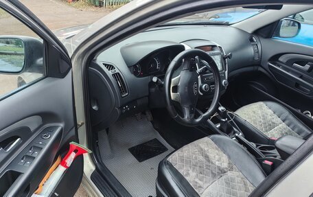 KIA cee'd I рестайлинг, 2012 год, 700 000 рублей, 4 фотография