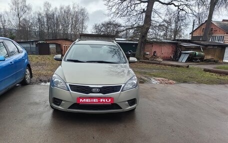 KIA cee'd I рестайлинг, 2012 год, 700 000 рублей, 10 фотография