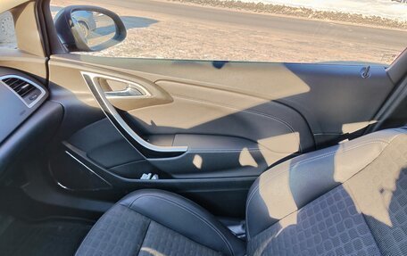 Opel Astra J, 2013 год, 850 000 рублей, 10 фотография