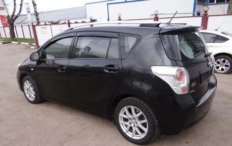 Toyota Verso I, 2010 год, 900 000 рублей, 5 фотография