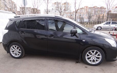 Toyota Verso I, 2010 год, 900 000 рублей, 8 фотография