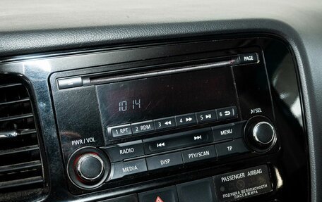 Mitsubishi Outlander III рестайлинг 3, 2012 год, 1 120 000 рублей, 10 фотография