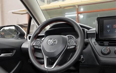 Toyota Corolla, 2022 год, 1 350 000 рублей, 8 фотография