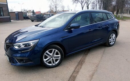 Renault Megane IV, 2020 год, 1 590 000 рублей, 2 фотография