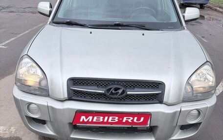 Hyundai Tucson III, 2007 год, 650 000 рублей, 1 фотография