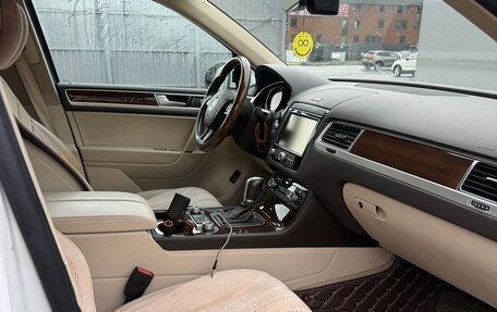 Volkswagen Touareg III, 2016 год, 3 549 000 рублей, 10 фотография