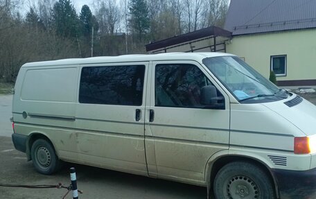 Volkswagen Transporter T4, 2001 год, 800 000 рублей, 3 фотография