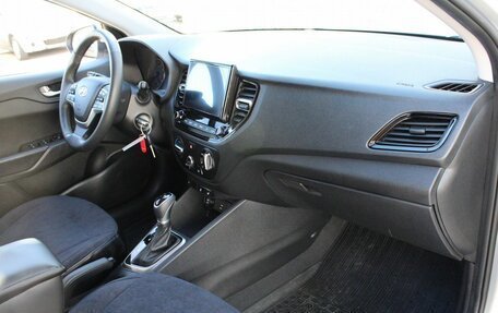 Hyundai Solaris II рестайлинг, 2021 год, 1 599 000 рублей, 10 фотография