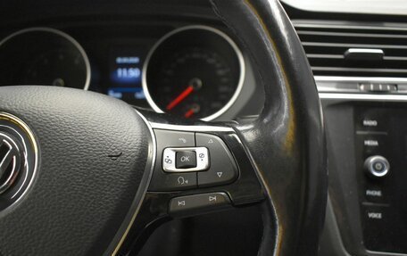 Volkswagen Tiguan II, 2017 год, 2 699 000 рублей, 15 фотография