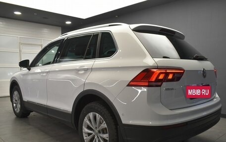 Volkswagen Tiguan II, 2017 год, 2 699 000 рублей, 5 фотография