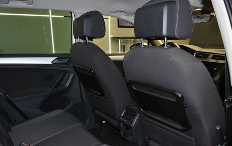 Volkswagen Tiguan II, 2017 год, 2 699 000 рублей, 28 фотография