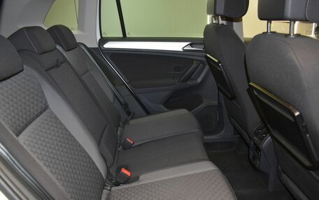 Volkswagen Tiguan II, 2017 год, 2 699 000 рублей, 29 фотография