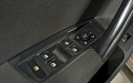 Volkswagen Tiguan II, 2020 год, 2 300 000 рублей, 12 фотография