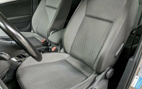 Volkswagen Tiguan II, 2020 год, 2 300 000 рублей, 14 фотография