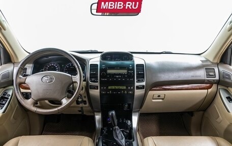 Toyota Land Cruiser Prado 120 рестайлинг, 2004 год, 1 448 000 рублей, 28 фотография