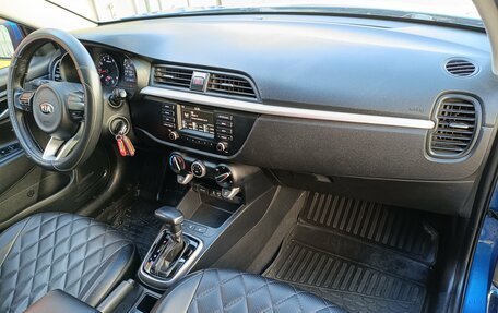 KIA Rio IV, 2018 год, 899 000 рублей, 10 фотография