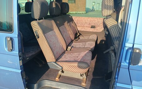 Volkswagen Caravelle T4, 2002 год, 740 000 рублей, 4 фотография