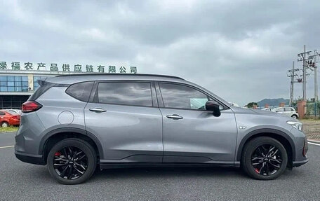 Chevrolet Orlando, 2023 год, 1 840 000 рублей, 6 фотография