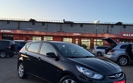 Hyundai Solaris II рестайлинг, 2013 год, 1 075 000 рублей, 4 фотография