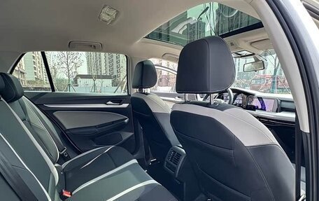 Volkswagen Golf VIII, 2023 год, 2 100 006 рублей, 10 фотография