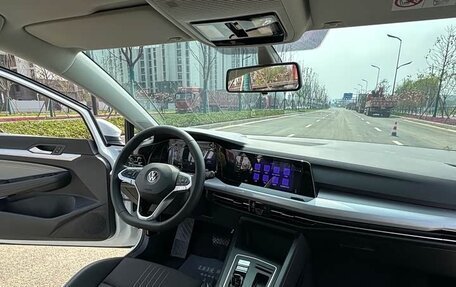 Volkswagen Golf VIII, 2023 год, 2 100 006 рублей, 13 фотография