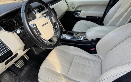 Land Rover Range Rover IV рестайлинг, 2016 год, 3 900 000 рублей, 8 фотография