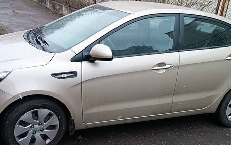 KIA Rio III рестайлинг, 2015 год, 1 099 000 рублей, 3 фотография