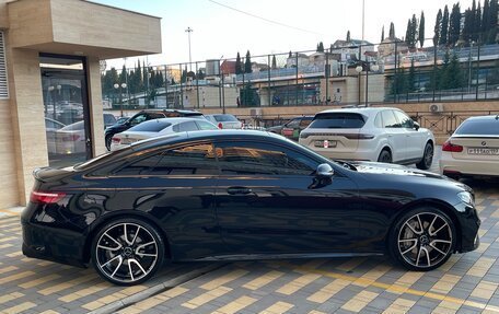 Mercedes-Benz E-Класс, 2017 год, 3 750 000 рублей, 6 фотография