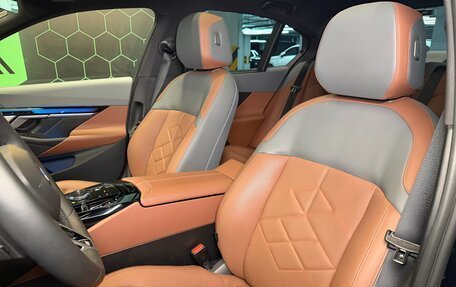 BMW 5 серия, 2024 год, 9 300 000 рублей, 8 фотография