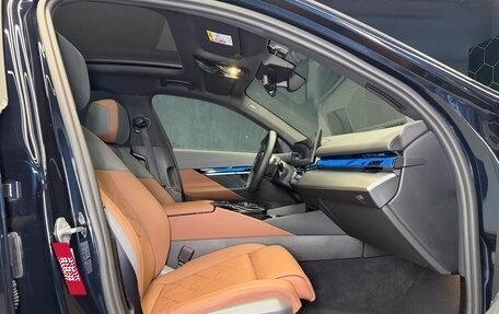 BMW 5 серия, 2024 год, 9 300 000 рублей, 17 фотография