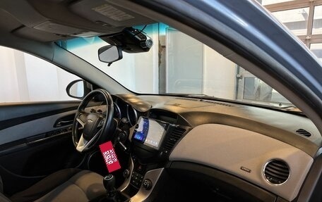 Chevrolet Cruze II, 2011 год, 555 000 рублей, 12 фотография