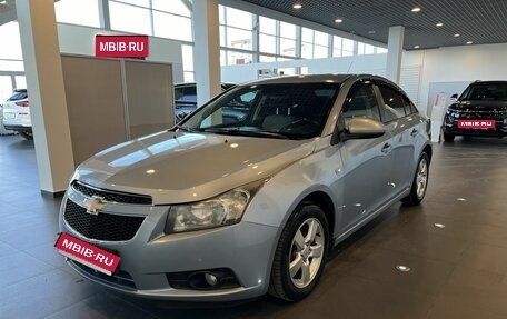 Chevrolet Cruze II, 2011 год, 555 000 рублей, 7 фотография