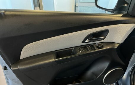 Chevrolet Cruze II, 2011 год, 555 000 рублей, 22 фотография