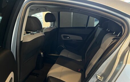 Chevrolet Cruze II, 2011 год, 555 000 рублей, 24 фотография