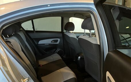 Chevrolet Cruze II, 2011 год, 555 000 рублей, 26 фотография