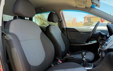 Hyundai Solaris II рестайлинг, 2011 год, 790 000 рублей, 26 фотография