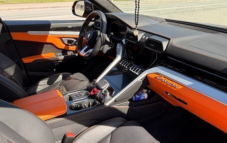 Lamborghini Urus I, 2020 год, 13 фотография