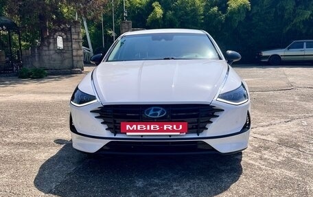 Hyundai Sonata VIII, 2019 год, 2 100 000 рублей, 3 фотография