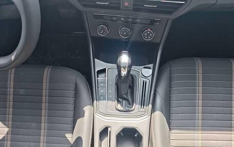 Volkswagen Lavida, 2022 год, 1 500 006 рублей, 16 фотография