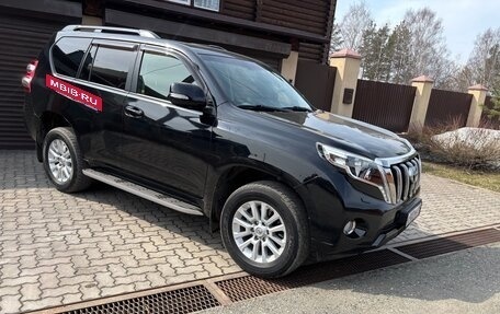 Toyota Land Cruiser Prado 150 рестайлинг 2, 2016 год, 5 099 000 рублей, 2 фотография