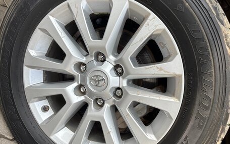 Toyota Land Cruiser Prado 150 рестайлинг 2, 2016 год, 5 099 000 рублей, 24 фотография