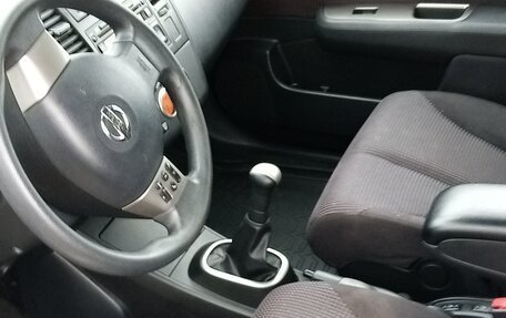 Nissan Tiida, 2010 год, 550 000 рублей, 8 фотография