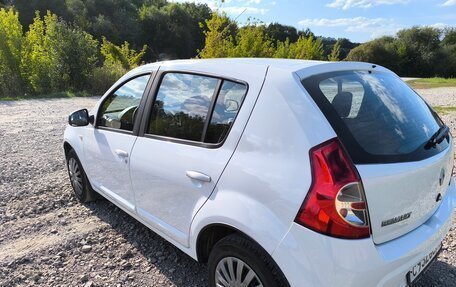 Renault Sandero I, 2013 год, 650 000 рублей, 3 фотография